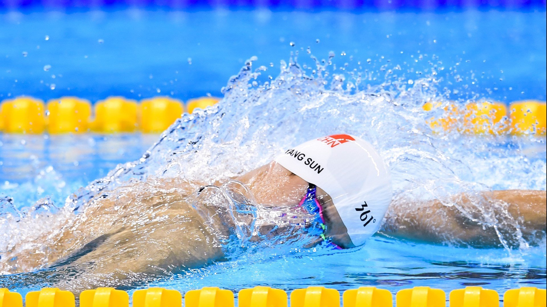 爱游戏全站注册-Popovici速滑配速精准 技术更成熟，速滑鞋什么配置比较好